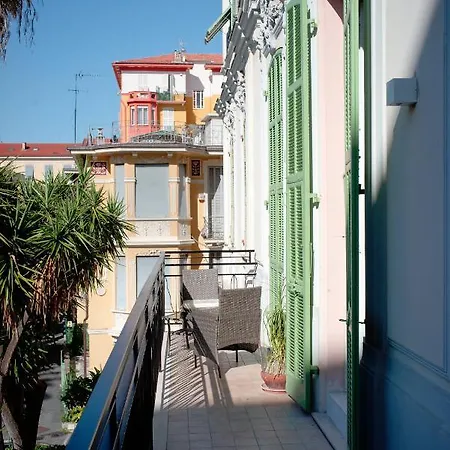 Alexander Suites & Hotel apartamentowy *